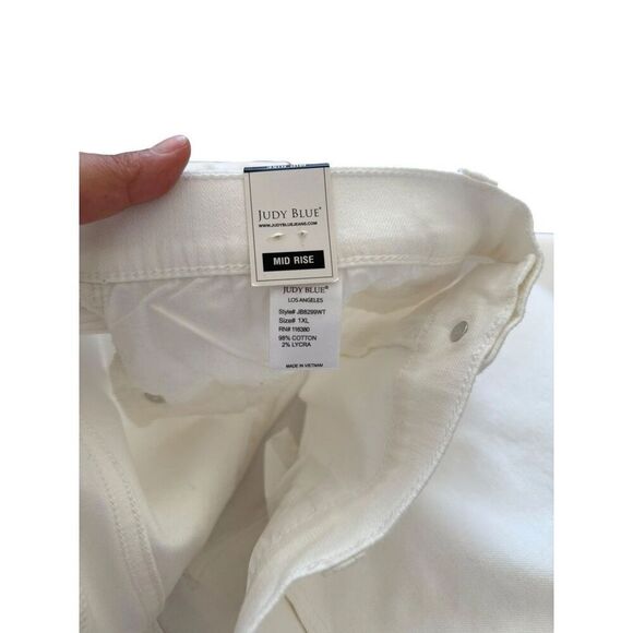Judy Blue White Bootcut Midrise Stretch Jeans NWT Size 1XL - Picture 6 of 8